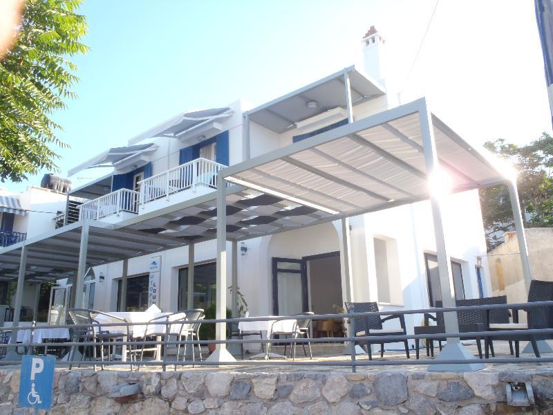 דירות Paralia Agias Foteinis Ilioxenia מראה חיצוני תמונה